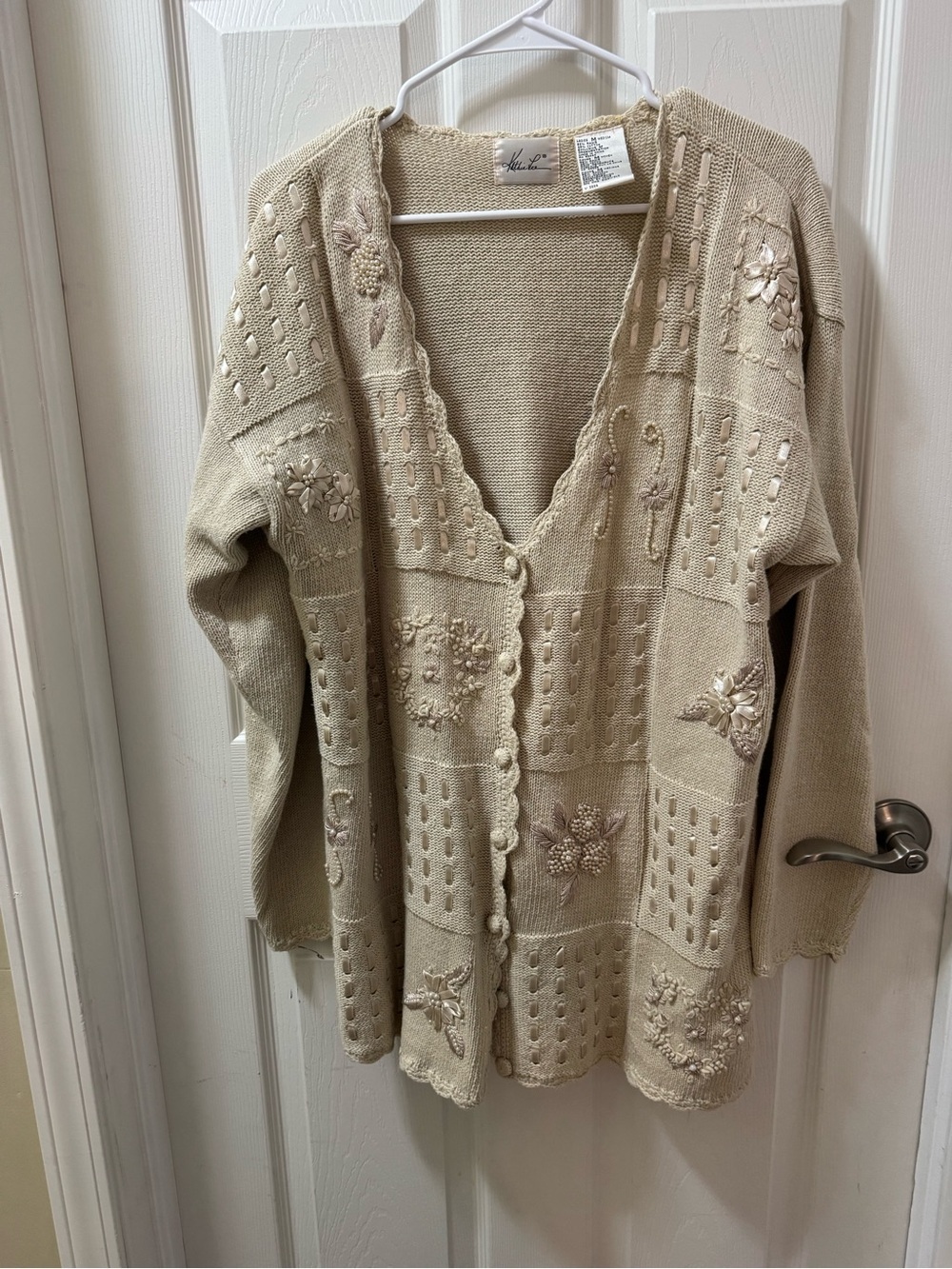 Kathie Lee Women’s Cardigan Sweater Long Sleeve Knitted Tan Buttoned M
